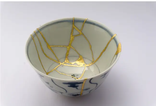 ceramic bowl with gold trim